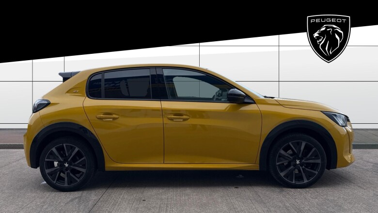 Peugeot 208 1.2 PureTech 100 GT 5dr EAT8 Petrol Hatchback